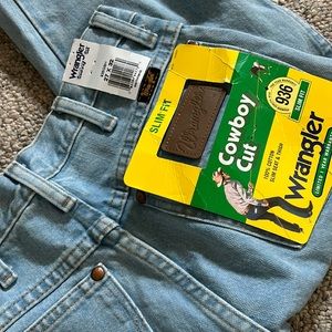 NWT Cowboy cut wranglers